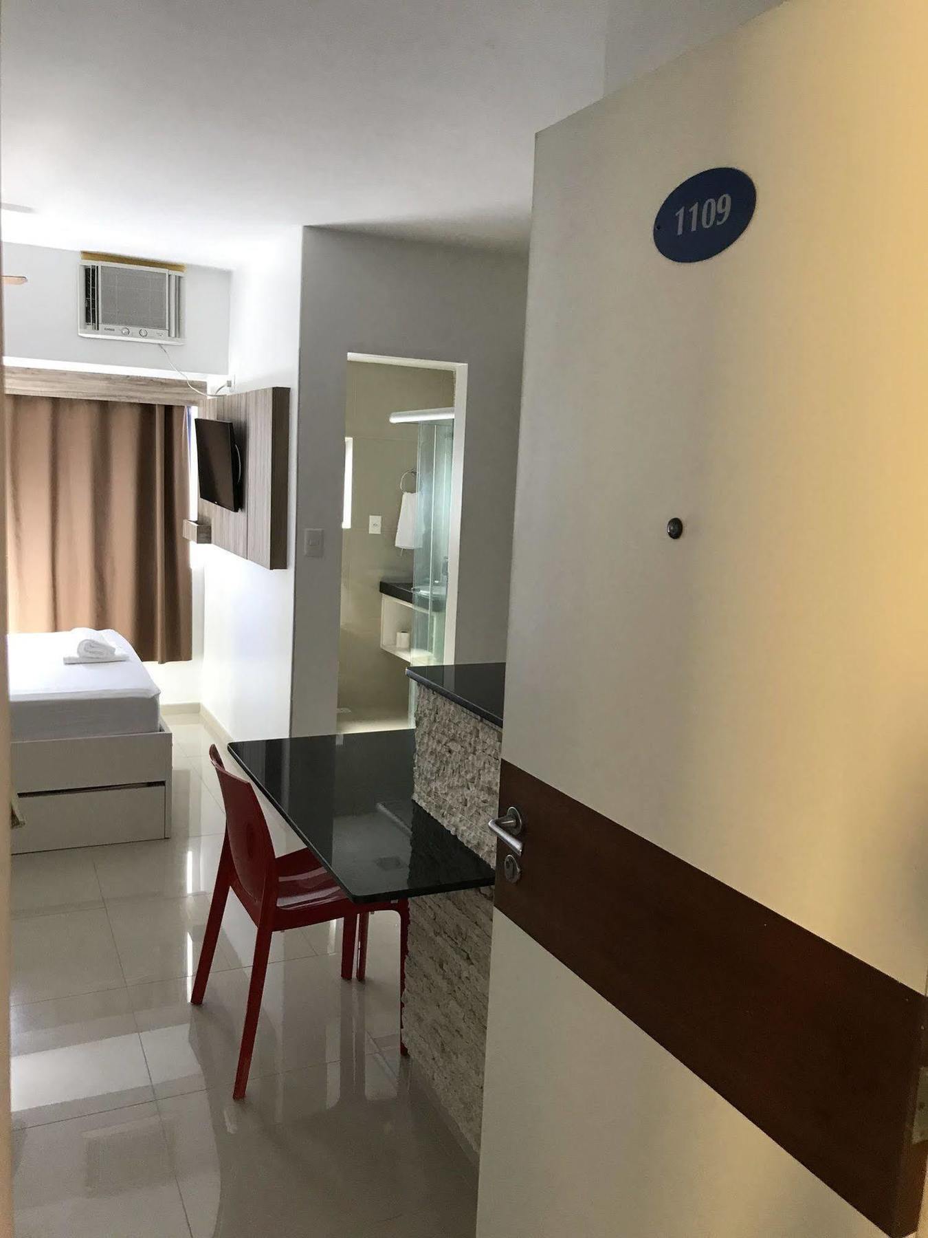 Everest Flats Apartahotel 2*