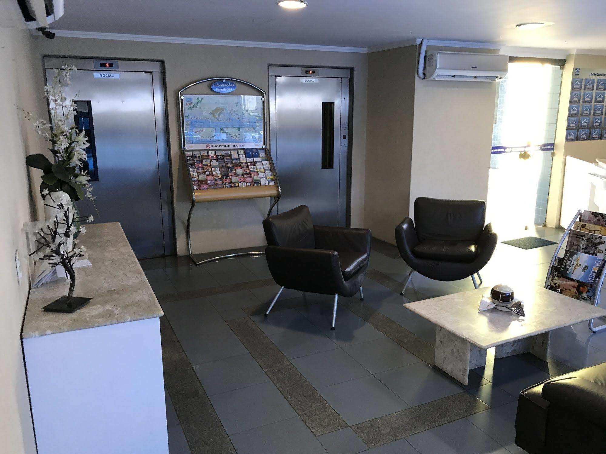 Apartahotel Everest Flats 2*